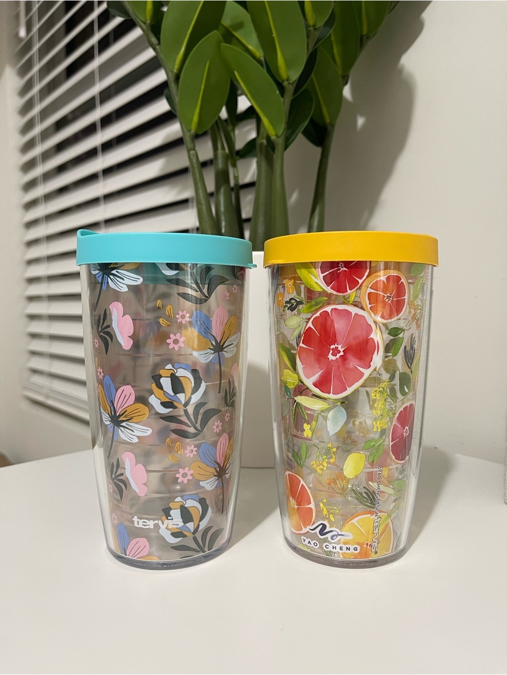 set of 2 TERVIS floral tumbler cups with lids Yoa Chen